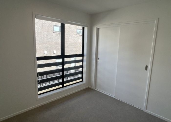  at 18 Rauemi Way, Te Atatu South, Waitakere City, Auckland