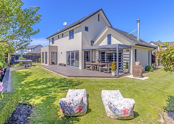  at 7 Oaktree Lane, Bishopdale, Christchurch City, Canterbury
