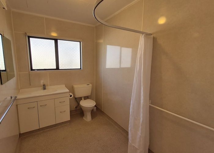  at 11A Royal Crescent, Saint Kilda, Dunedin