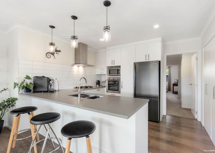  at 19 Glennron Lane, Waiuku, Franklin, Auckland