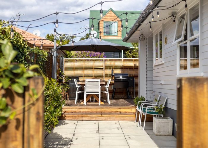  at 58 Vodanovich Road, Te Atatu South, Auckland
