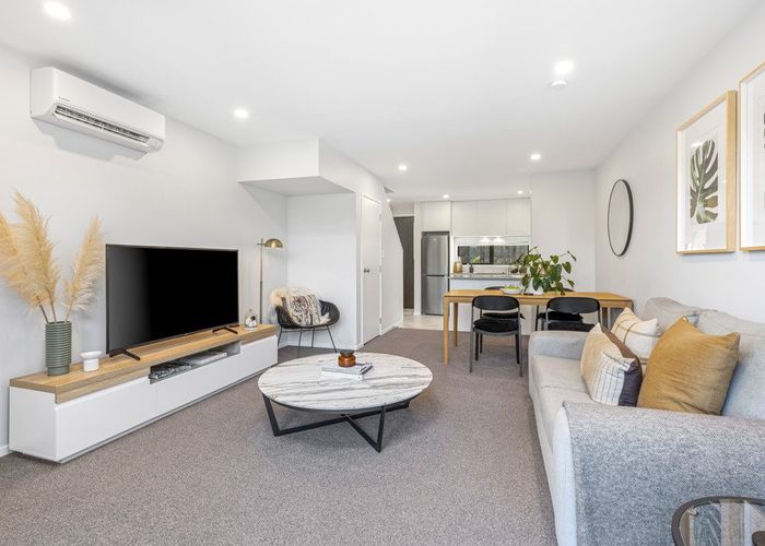  at 8/3 Fairdale Place, Birkdale, North Shore City, Auckland