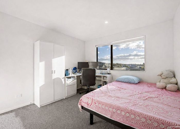  at 11 Houkura Way, St Lukes, Auckland City, Auckland