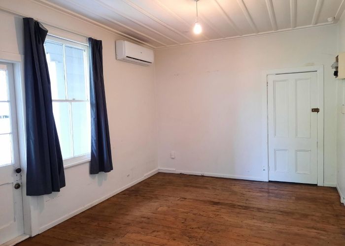  at 4/37 View Road, Mount Eden, Auckland City, Auckland
