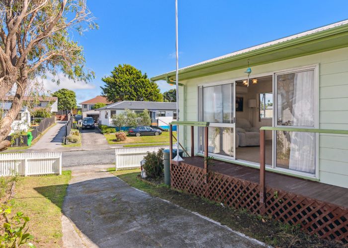  at 17 Clipper Street, Titahi Bay, Porirua