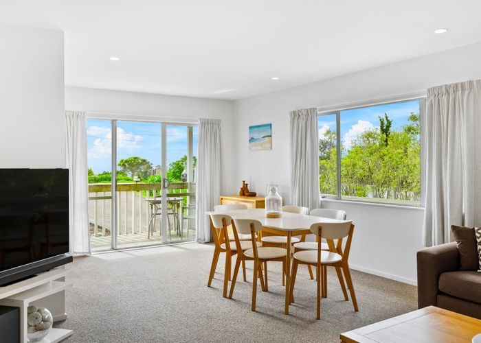  at 1032A East Coast Road, Torbay, North Shore City, Auckland
