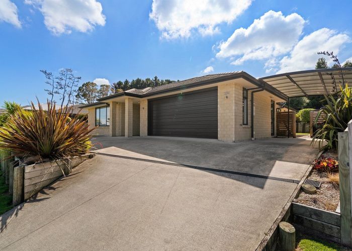  at 274 Ballintoy Park Drive, Welcome Bay, Tauranga