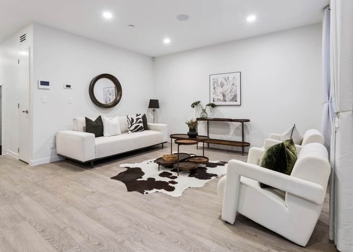  at 355B Beach Road, Campbells Bay, North Shore City, Auckland