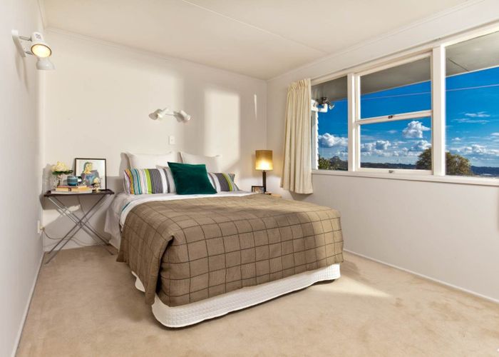 at 24 Sunset Road, Glenfield, North Shore City, Auckland