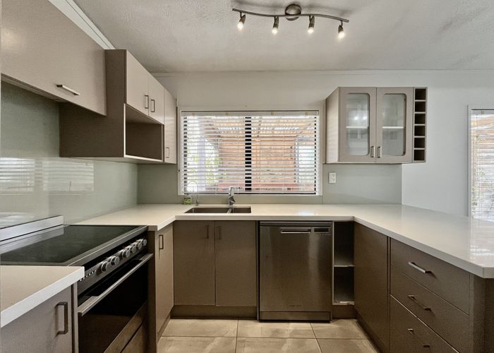  at 26 Orinda Close, Botany Downs, Manukau City, Auckland