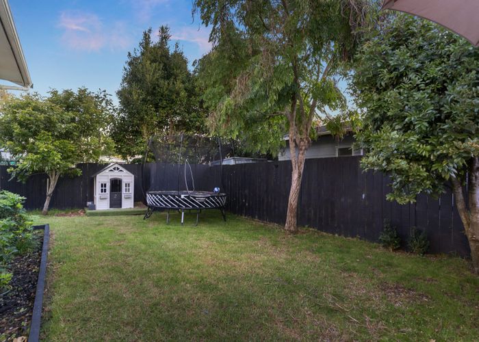  at 1/20A Tramway Road, Beach Haven, North Shore City, Auckland