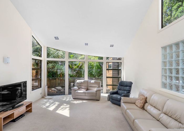  at 715 Scenic Drive, Henderson Valley, Auckland