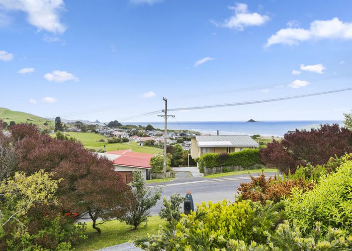  at 9 Bennett Road, Ocean View, Dunedin