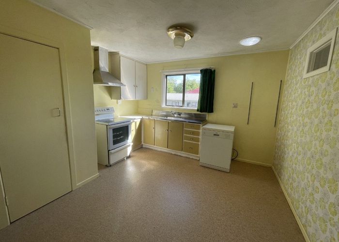  at 71 Seabrook Ave, New Lynn, Waitakere City, Auckland