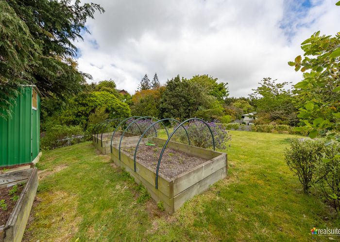  at 15B Mahoe Street, Tawa, Wellington