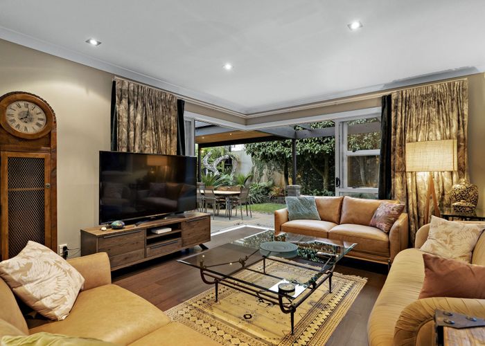  at 5 Waitomo Avenue, Mount Eden, Auckland City, Auckland