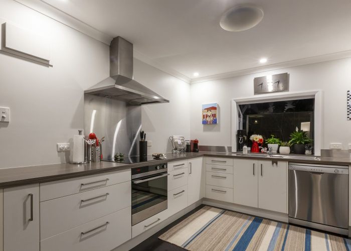  at 30 Dale Road, Raumati South, Paraparaumu