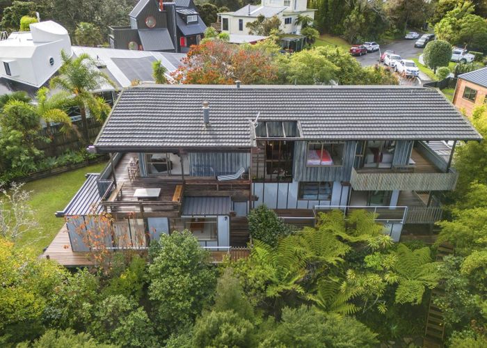  at 132 Aeroview Drive, Beach Haven, North Shore City, Auckland