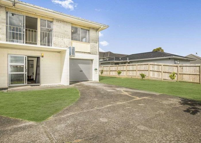  at 5/43 Blockhouse Bay Road, Avondale, Auckland