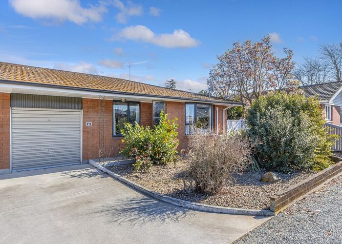  at 2/205 Matsons Avenue, Papanui, Christchurch