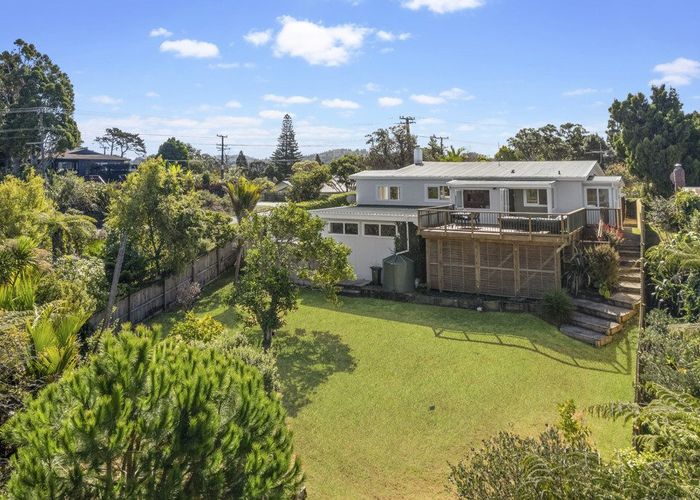  at 76 Victory Road, Laingholm, Auckland