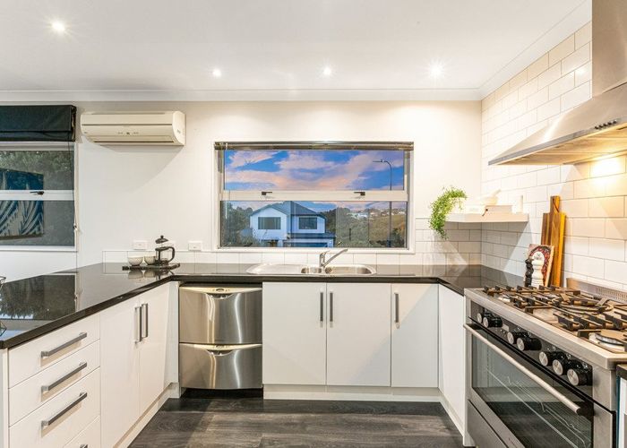  at 38 Tongariro Drive, Aotea, Porirua, Wellington