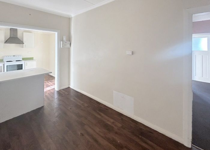  at 37 Manuka Street, Castlecliff, Whanganui