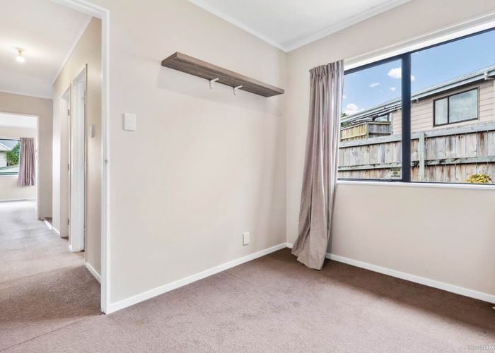  at 3/7 Duncan Avenue, Te Atatu South, Auckland