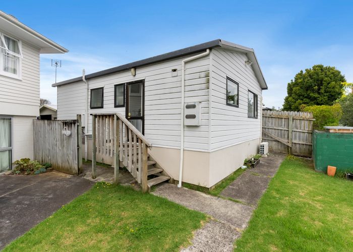  at 64 Megan Avenue, Pakuranga Heights, Manukau City, Auckland