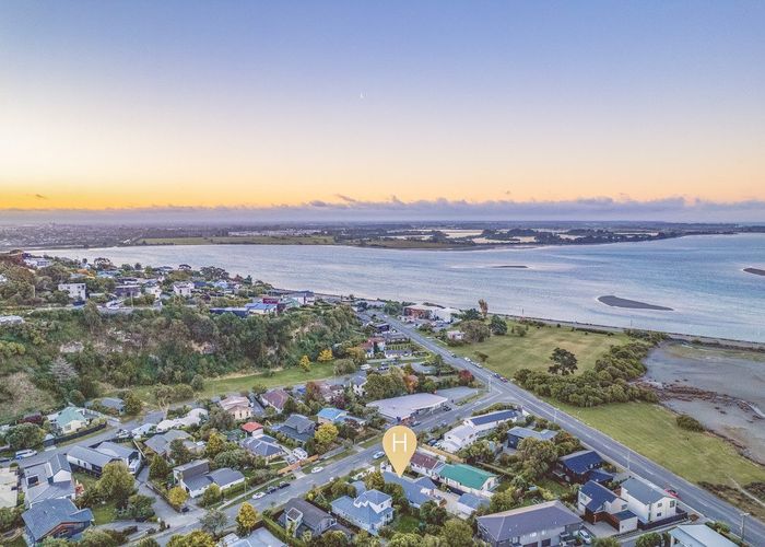  at 9 Soleares Avenue, Mount Pleasant, Christchurch City, Canterbury