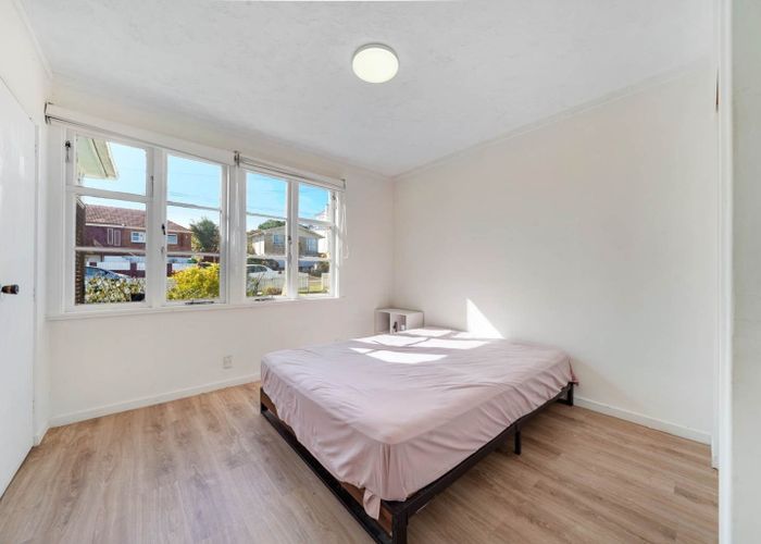  at 2 Triton Avenue, Mount Albert, Auckland