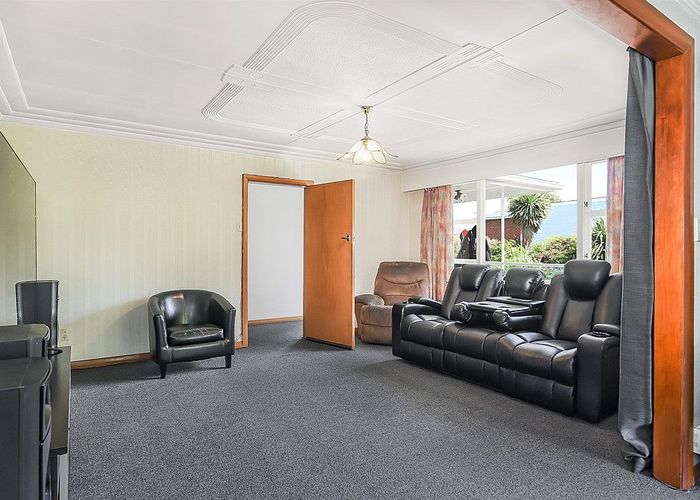 at 10 Matthew Street, Abbotsford, Dunedin