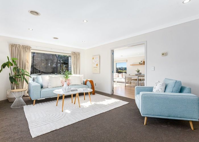  at 5 Tongariro Drive, Aotea, Porirua