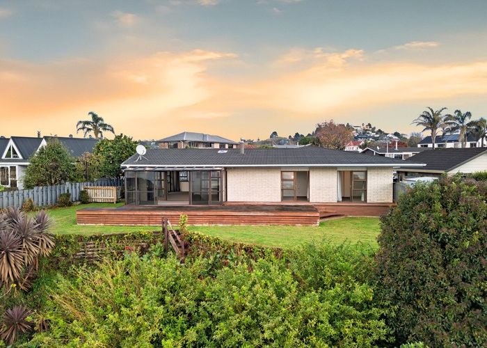  at 43 Endeavour Avenue, Welcome Bay, Tauranga, Bay Of Plenty