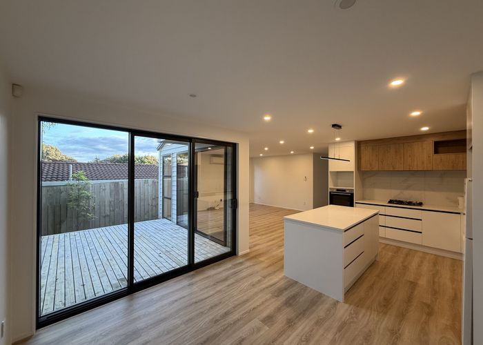  at 51C West Harbour Drive, West Harbour, Waitakere City, Auckland
