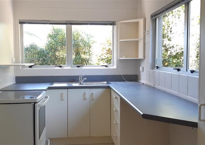  at 1/1 Phillipa Place, Browns Bay, North Shore City, Auckland
