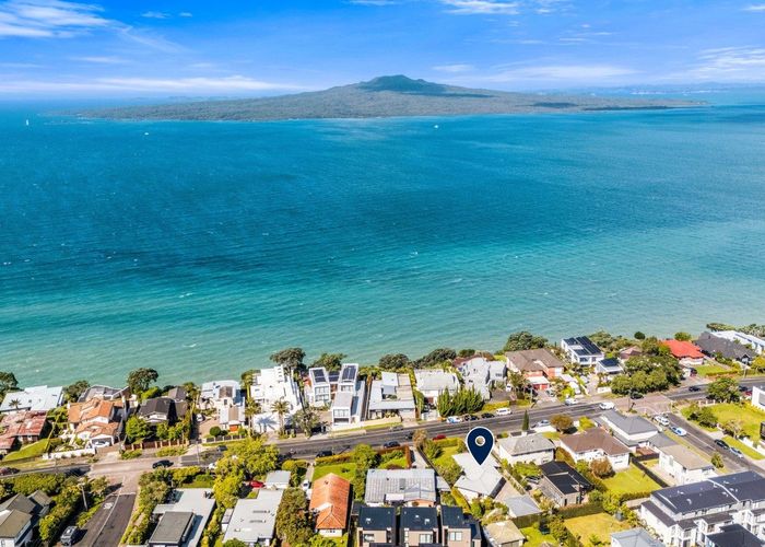  at 59 Seacliffe Avenue, Belmont, North Shore City, Auckland