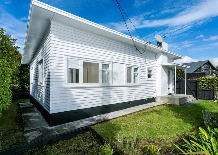  at 61 Upper Harbour Drive, Greenhithe, Auckland