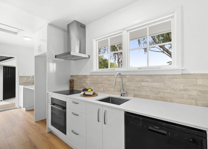  at 2/170 Waimairi Road, Ilam, Christchurch City, Canterbury