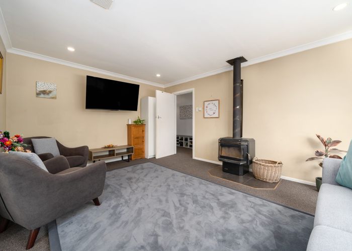 at 38 Hine Road, Wainuiomata, Lower Hutt, Wellington
