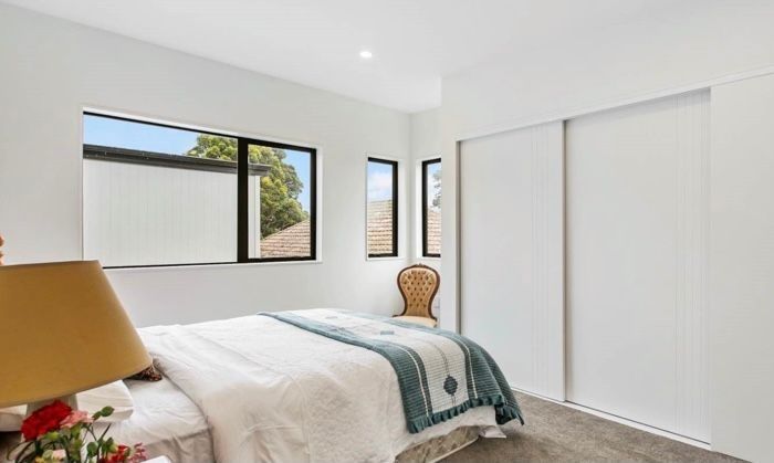 at 2/14 Waddell Avenue, Point England, Auckland City, Auckland