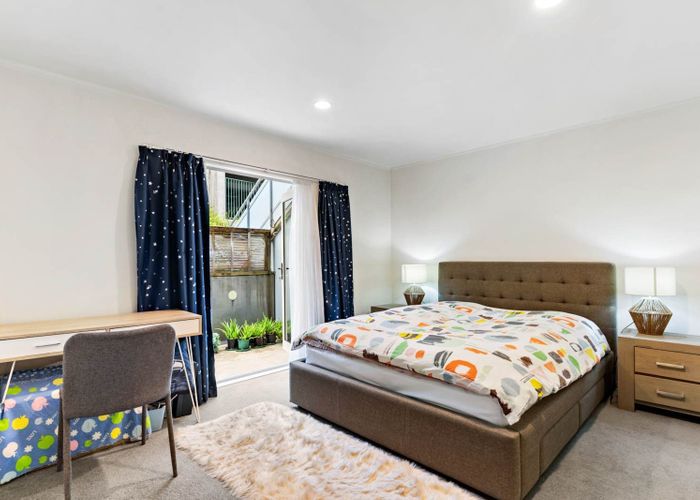  at 3D/20 Ian Marwick Place, Birkenhead, North Shore City, Auckland