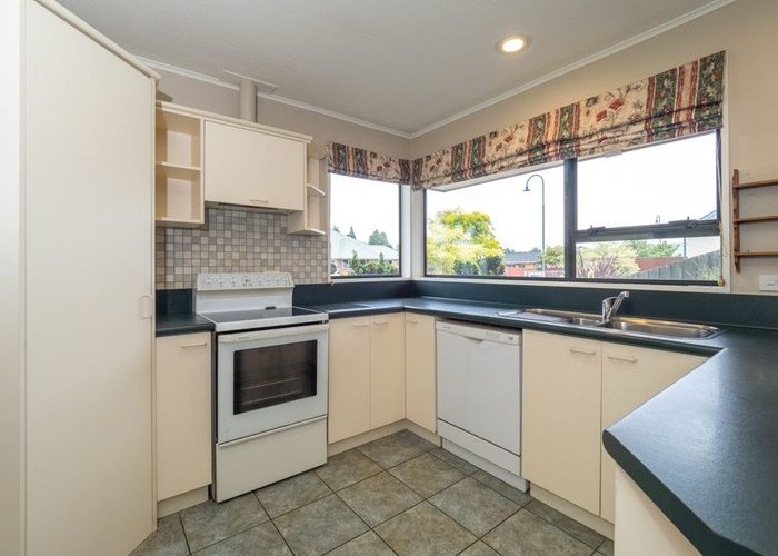  at 2 Trellech Place, Allenton, Ashburton