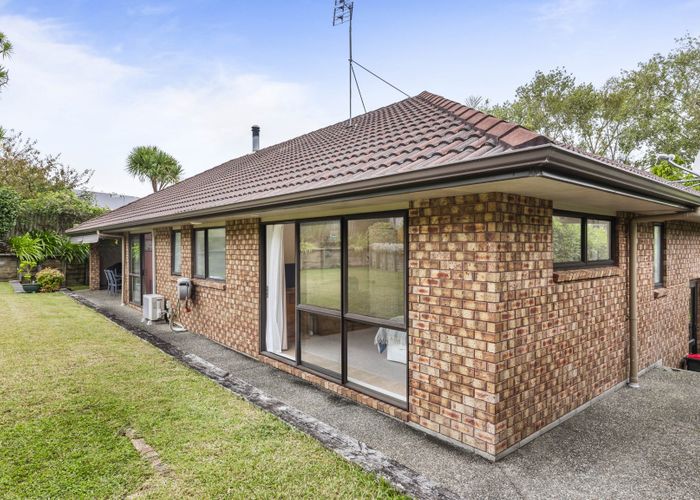  at 8 Blakewell Place, Beachlands, Auckland