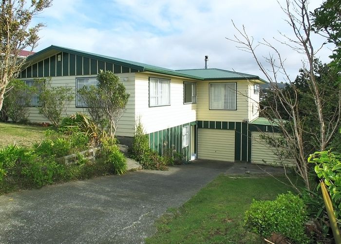  at 77 Baylands Drive, Newlands, Wellington