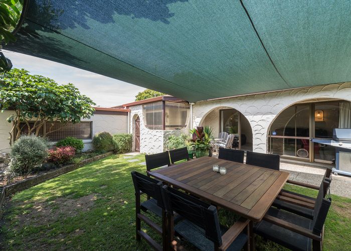 Free property data for 19 Neri Crescent, Pomare, Rotorua homes.co.nz