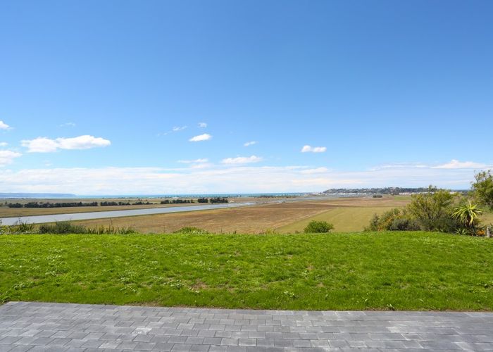  at 62 Nilgiri Road, Poraiti, Napier