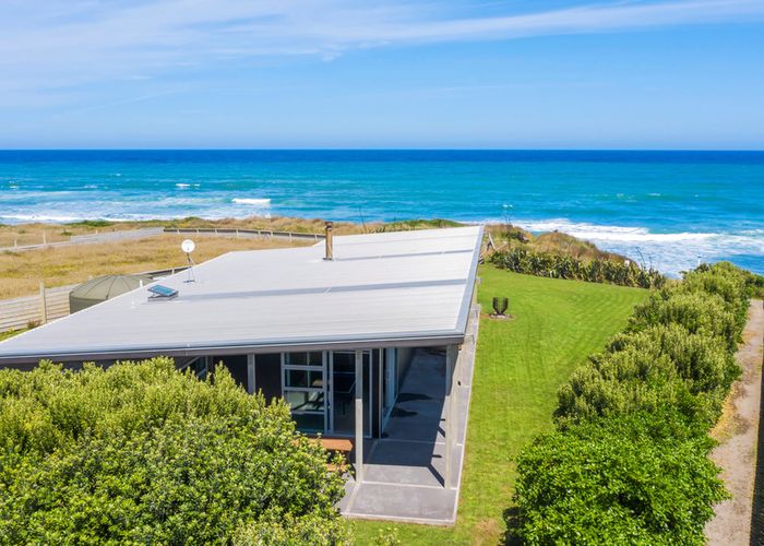  at 292 Tai Road, Ōpunake