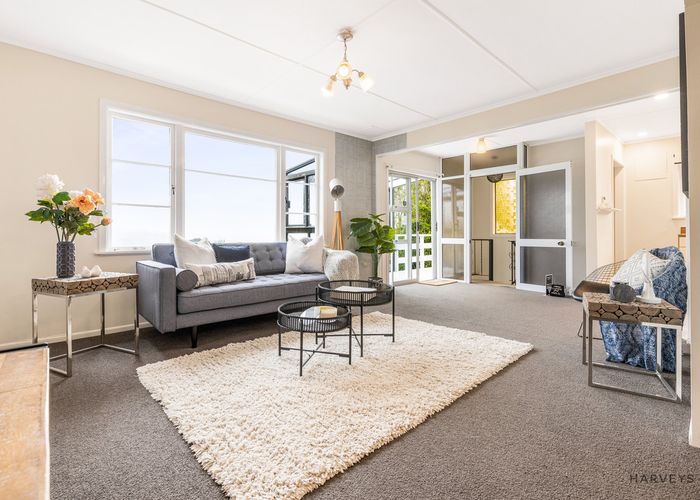  at 17 Phillip Avenue, Glen Eden, Auckland
