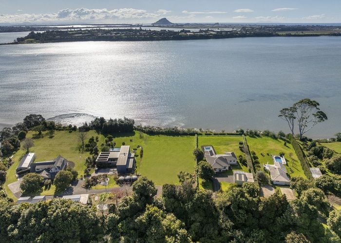  at 206 Ranginui Road, Welcome Bay, Tauranga, Bay Of Plenty